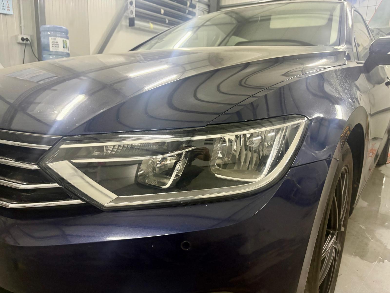 VW Passat faruri after