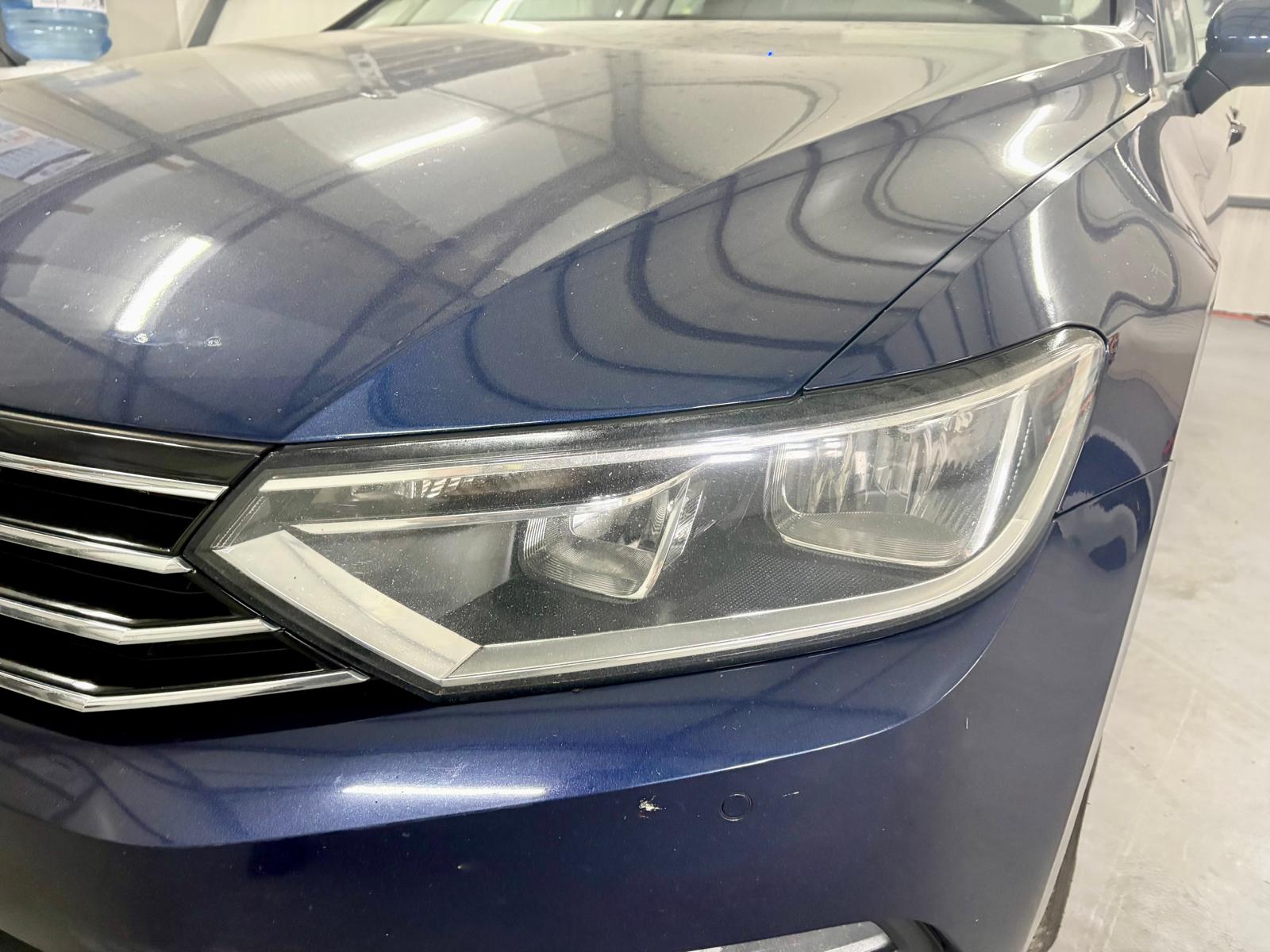 VW Passat faruri before