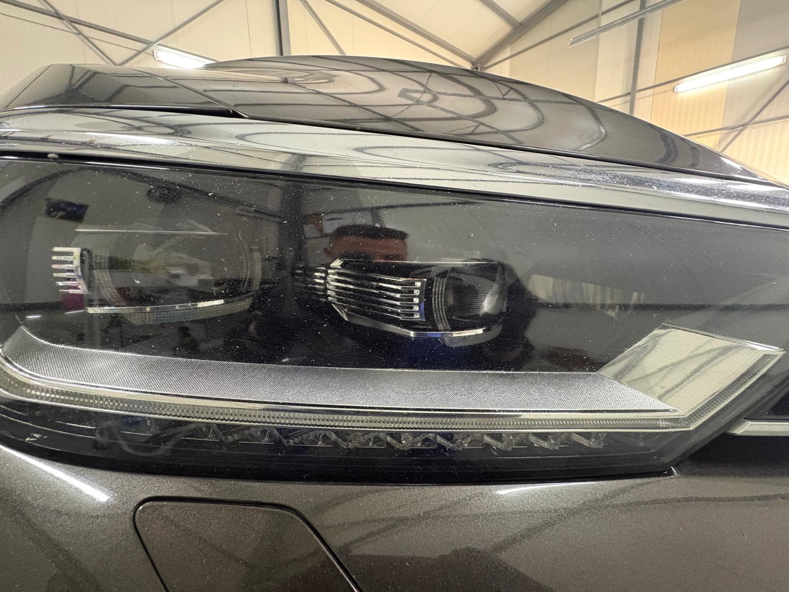 Folii Faruri VW Tiguan
